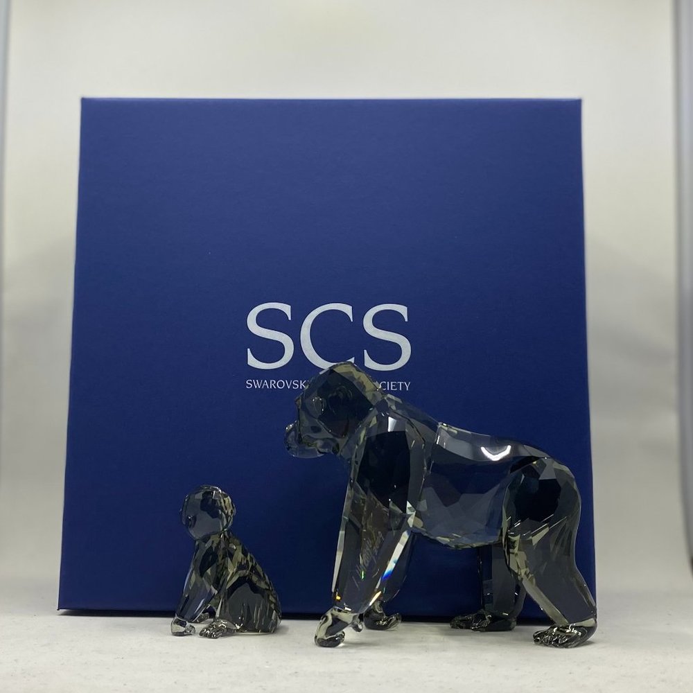 Swarovski Retired SCS Annual Edition 2009 GORILLAS w/Original Box (952504)